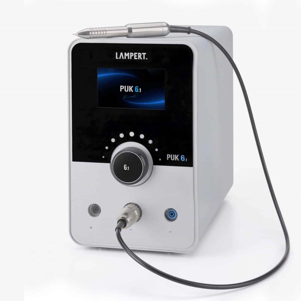Lampert PUK6.1 su rankiniu įrankiu